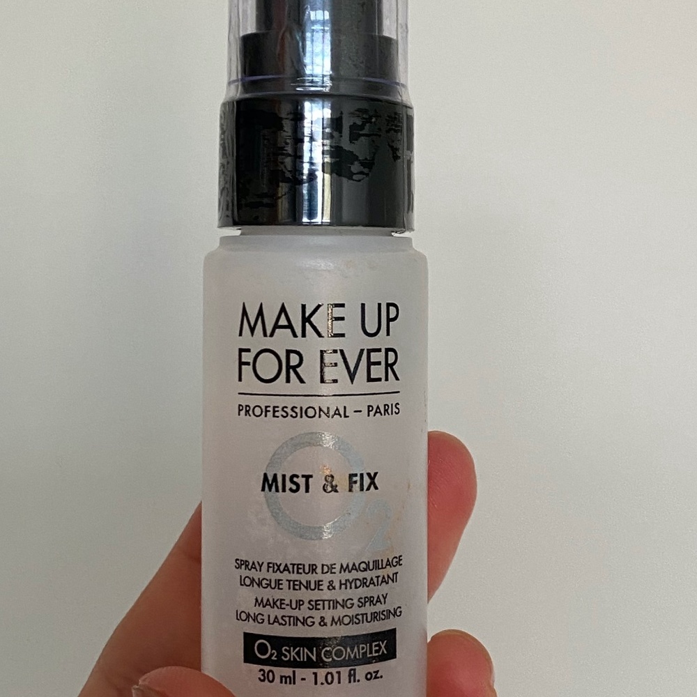 Make Up Forever Mist & Fix *BRAND NEW*